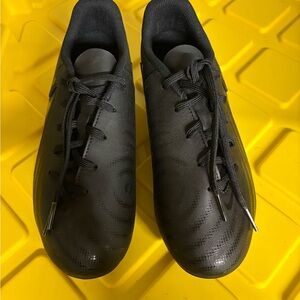 NWOT Kids Nike Jungen Jr. Phantom Gx 2 cleats 5Y